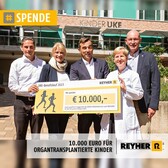 REYHER_UKE_Benefizlauf_Spendenscheckuebergabe_2023